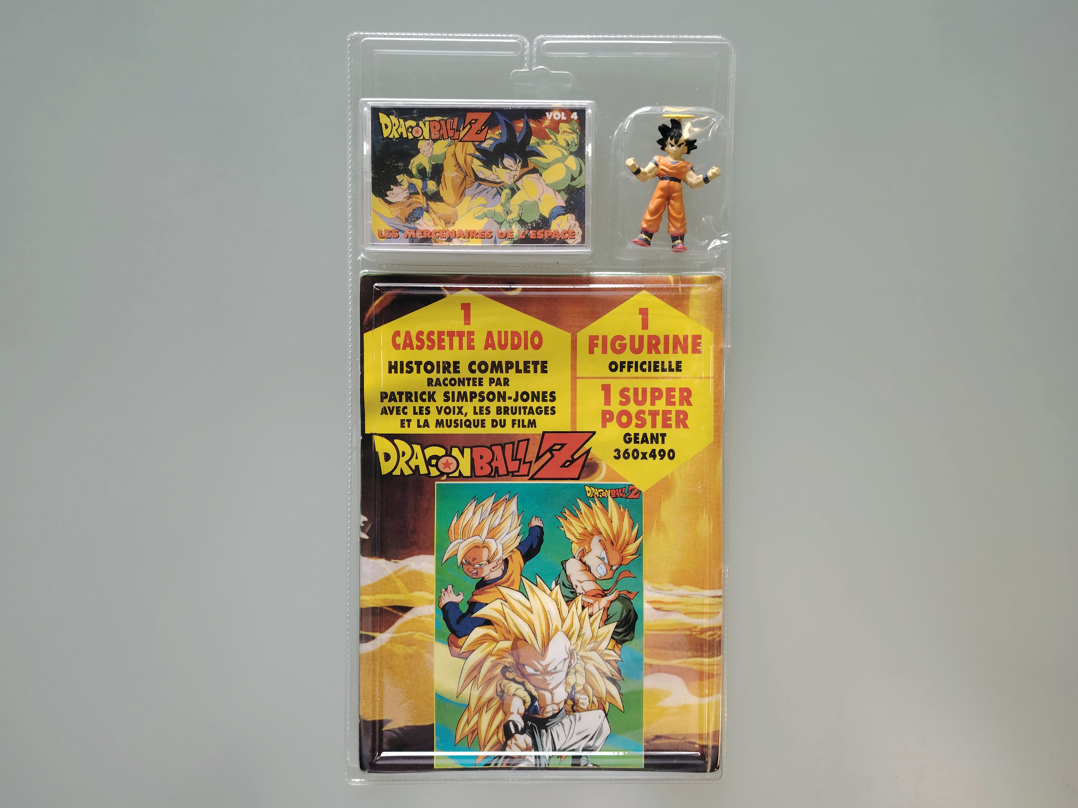 Dragon Ball Z sealed AB Disque boxset with one audio cassette one figure and one giant poster (1995)